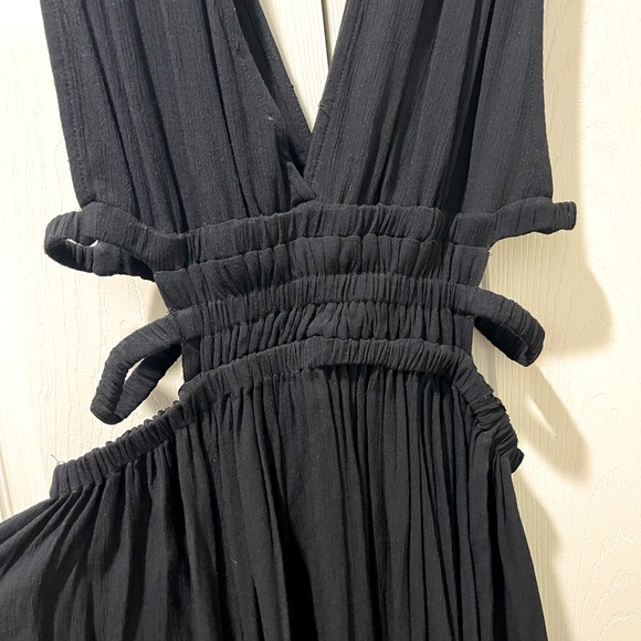 Windsor Black Cut Out Flare Mini Dress NWT - Picture 10 of 16